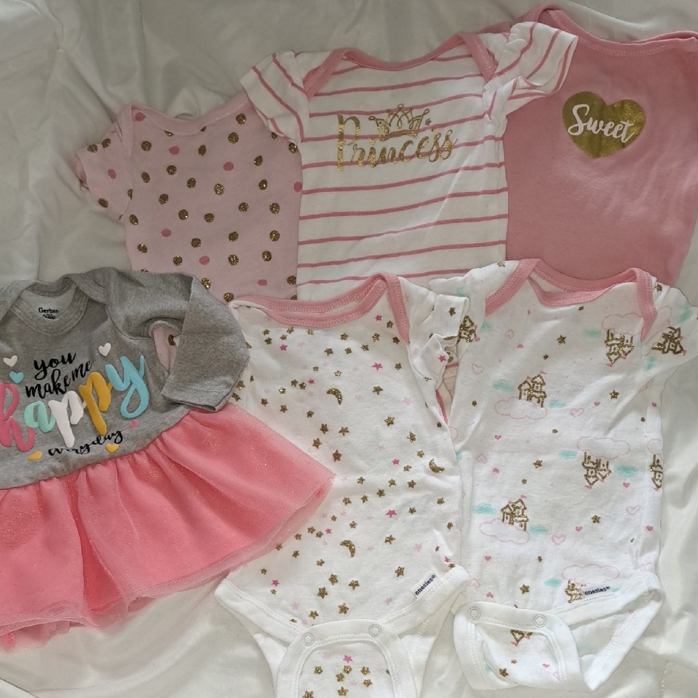 Gerber Princess.Baby Girls 6-Pack Pink & White Onesies Set with Tulle Dress